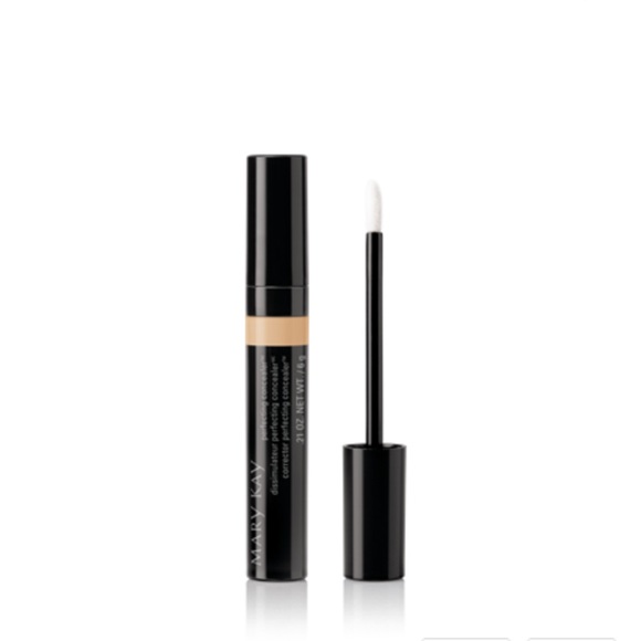 Mary Kay® Perfecting Concealer - Picture 4 of 7
